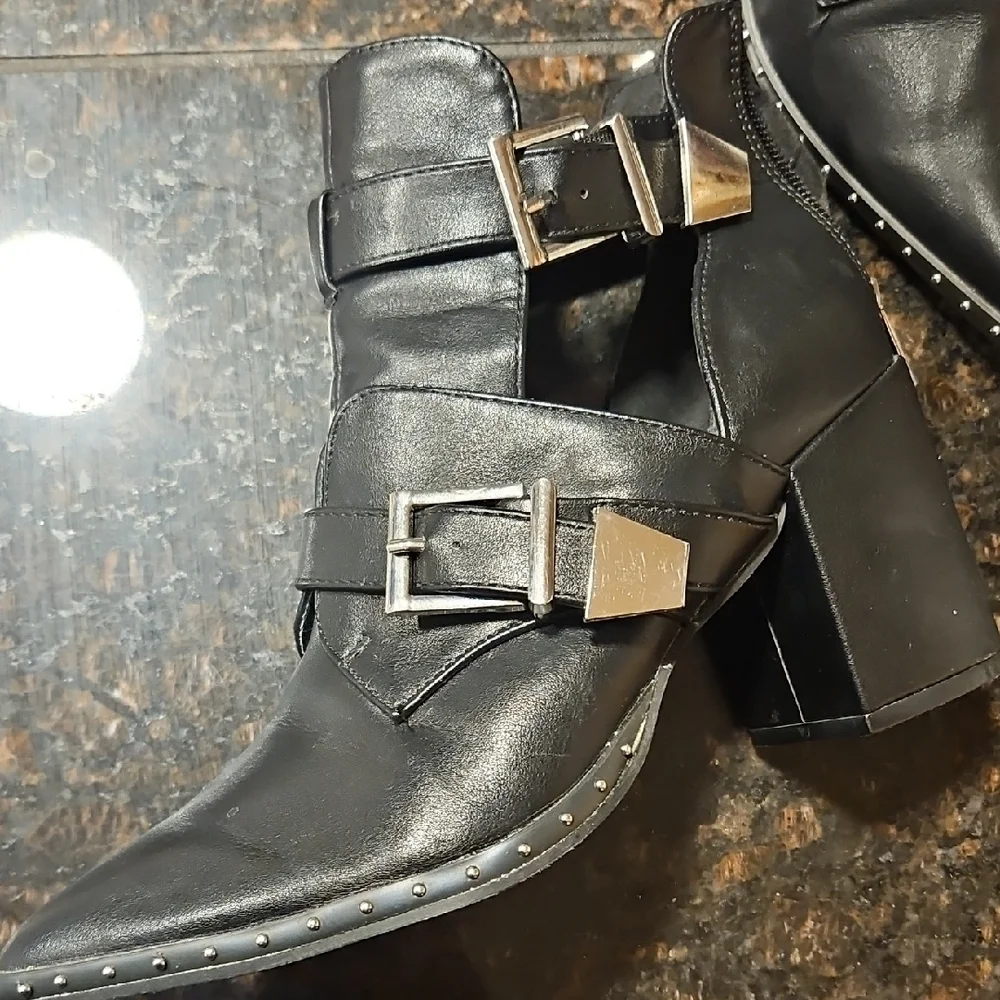 Qupid Black Buckle Ankle Booties - Picture 8 of 9